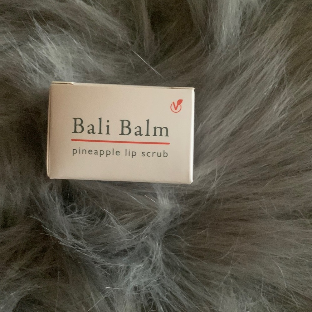 BALI BALM | pineapple lip scrub